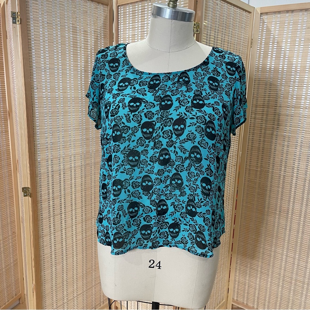 Torrid Teal & Black Skull Print Chiffon Short Sleeve Blouse